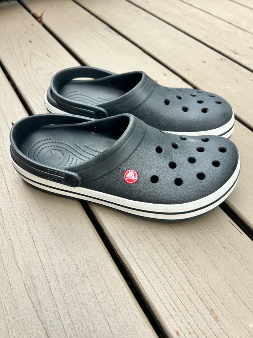 CROCS Crocaband Classic Clog in Black with White Stripe | Size US M10 / W12